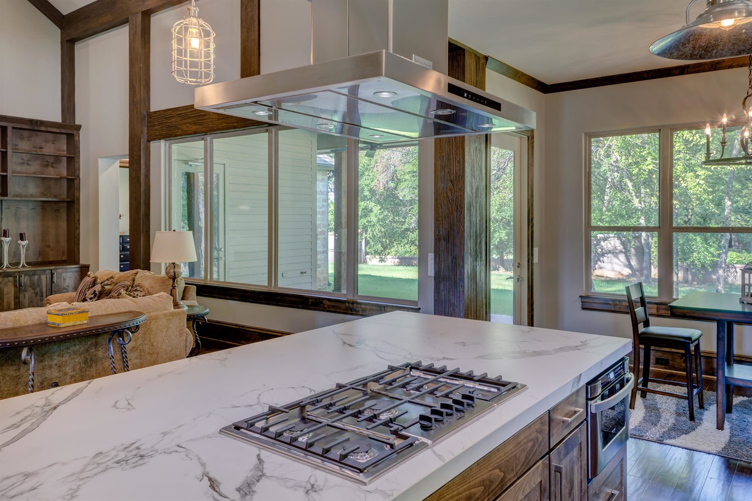 Clean dining and kitchen area